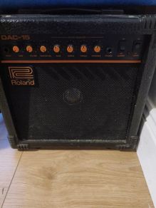 Roland DAC15
