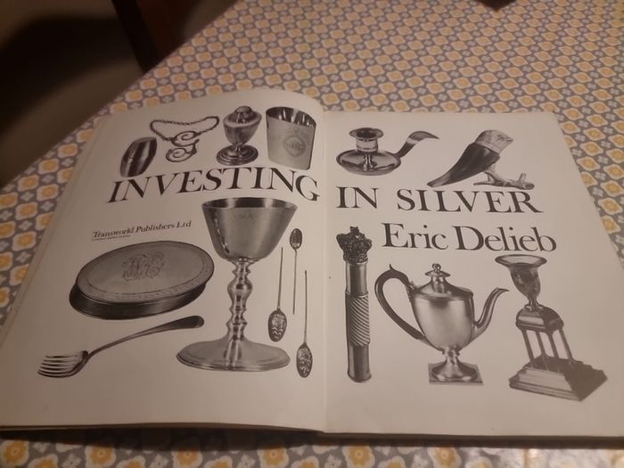 Investing in Silver - Softcover  Eric Delieb