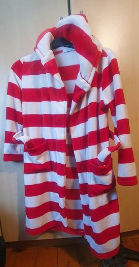 Soft children's bathrobe 9-10