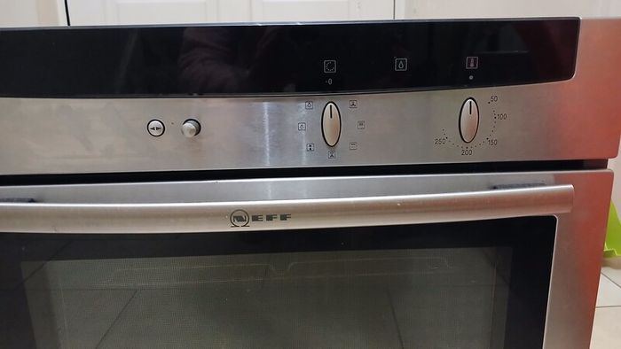 Oven Neff