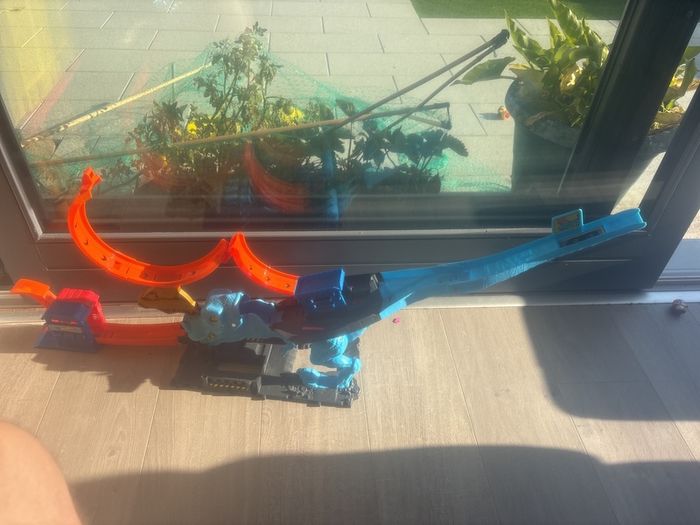 Hot Wheels City T-Rex Dinosaur