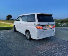 Toyota Vellfire hybrid - 7 seater - Fresh NCT