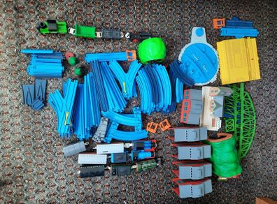 Thomas the tank engine train set