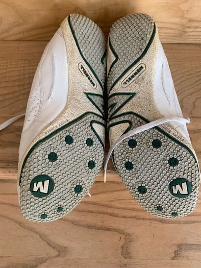 mens walking shoes