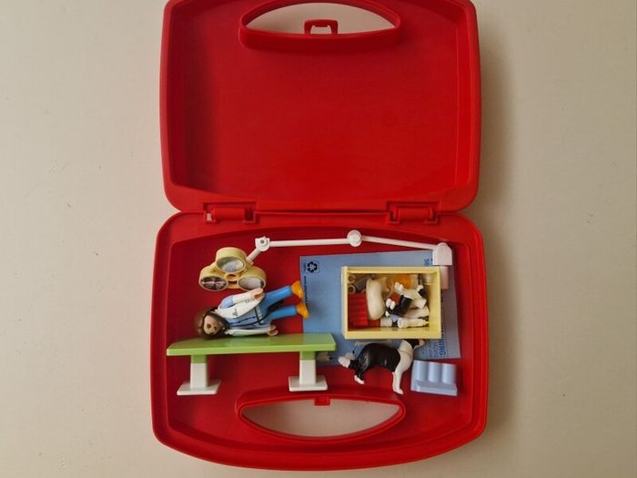 Playmobil  Vet Carry Case