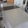 Extandable dining table with 6 chairs Image 4