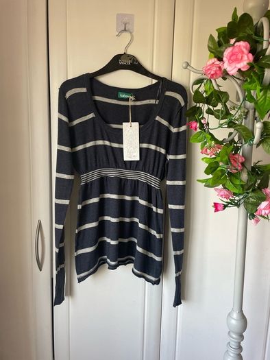 jumper  Bnwt size 12 stripe scoop neck hollister inspired