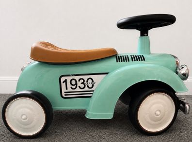 Retro - Vintage Ride-On Car