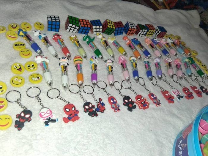 toys