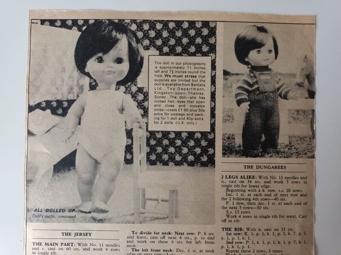 Knitting Pattern - Clothes for Dolls - 11 inch / 28 cm.