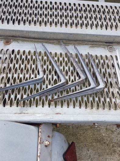 shelving brackets