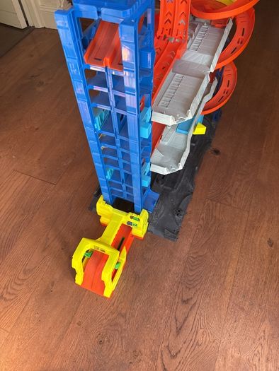 Hotwheels Ultimate Garage