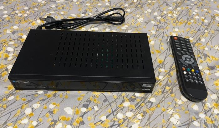 Opticum HD XS65 Saorview Combi Box