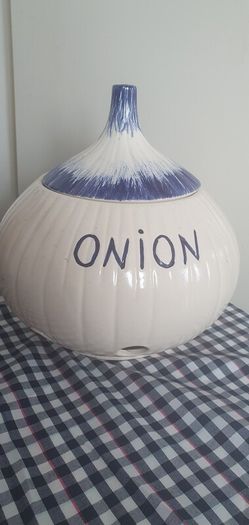Onion pot