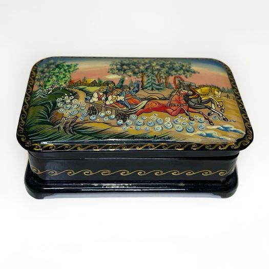 Fedoskino Russia Hand Painted Lacquer Box - Troika