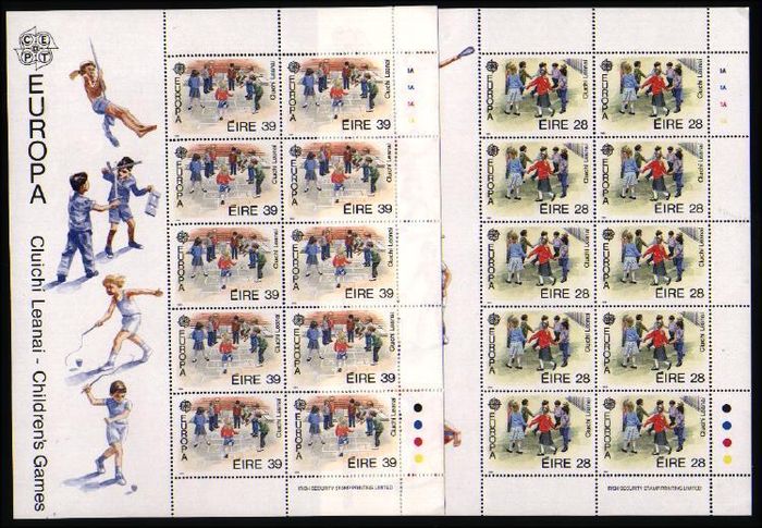 1989 Ireland Europa Children's Games Commemorative Stamp Sheetlet Mint Never Hinged (MNH)