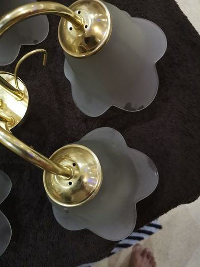Metallic clour gilden + Glass shaped flushed mount light vintage living room semi flush chandlier with frosted glass shades.