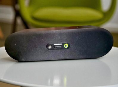 Creative D80 Bluetooth speaker