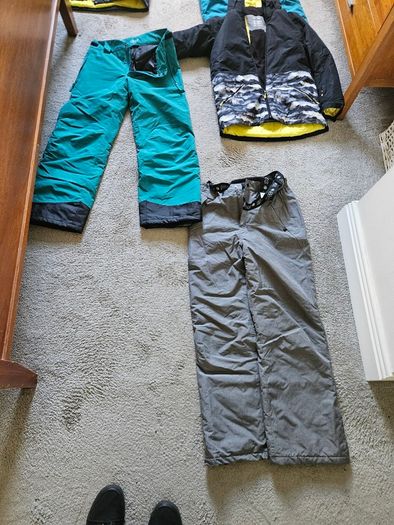 Skiing gear