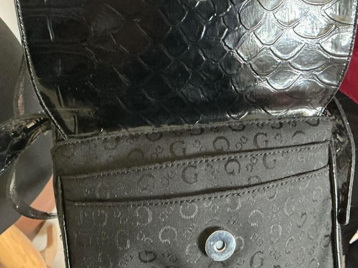 guess crossbody bag