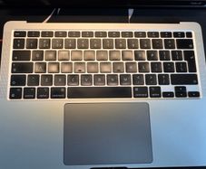 Macbook Air M1 for parts - A2337