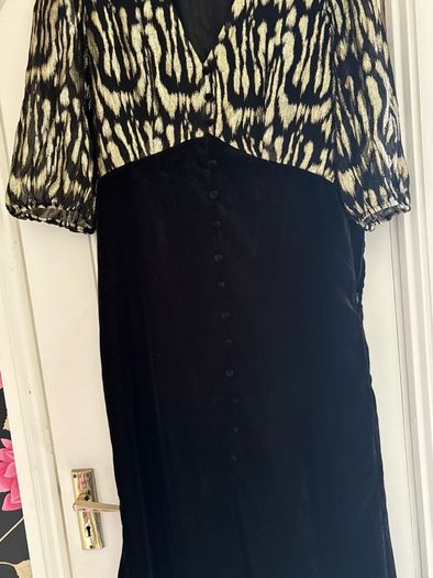Black velvet dress, with gold shimmer bodice.