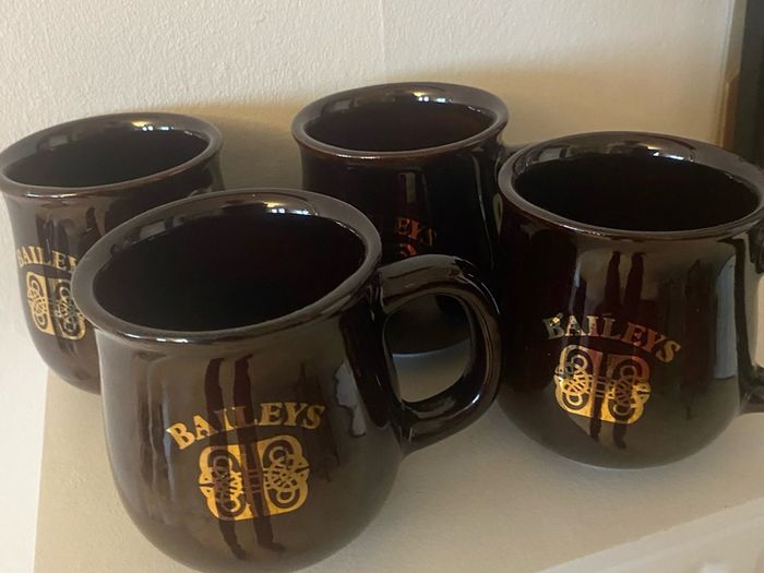 Very Rare Baileys Coffee Mugs (4)