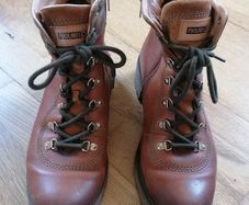 Pikolinos Women Ankle Boots