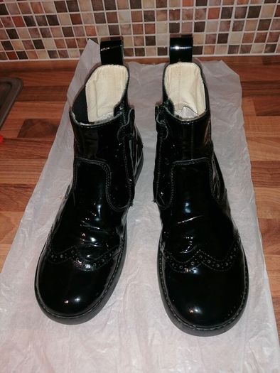 Froddo brand real leather black Chelsea boots size UK4 EU37