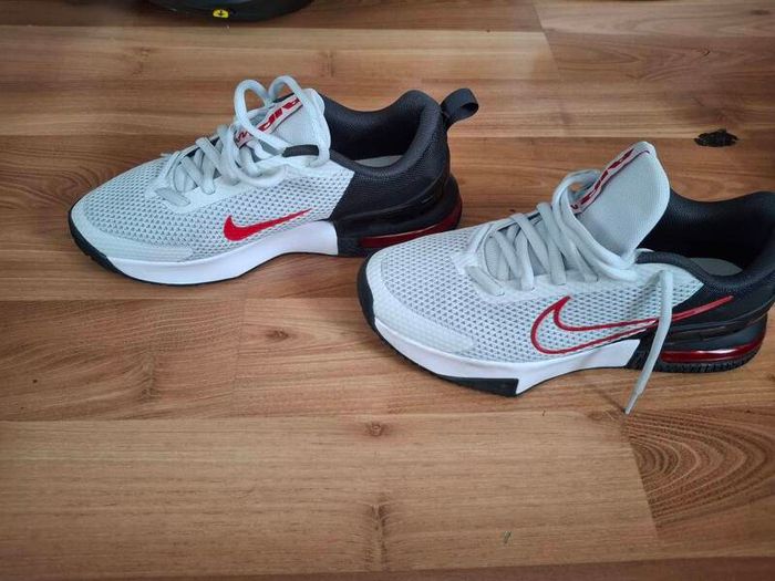 mens trainers