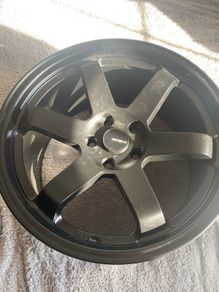 Brand new 4 x black alloys