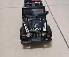 Police Jeep Toy Car - 1:32 Die-Cast Metal