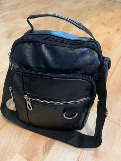 Sholder bag ( no price below)