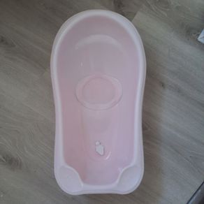 dolls bathtub