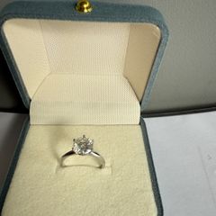 Moissanite Diamond Ring