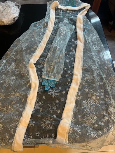 Elsa cloak and sleeve