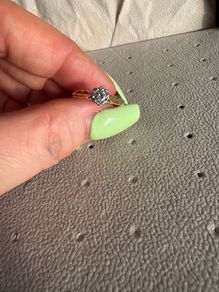 18 Carat gold engagement ring