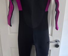 Size 10 Ladies Hot Tuna Full Length Wetsuit - Black & Pink
