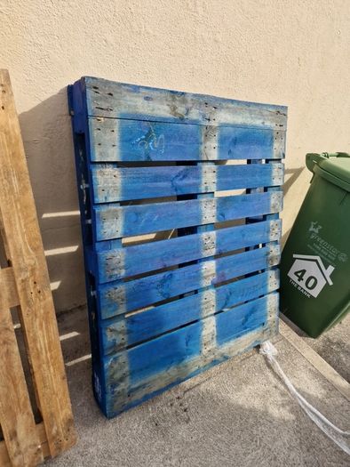 pallets x 2