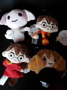 set of 4 harry potter keyrings