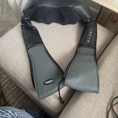 Neck and shoulder massager with heat