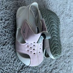 Nike Toddler girls sandal