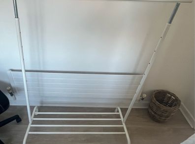 Clothing rack