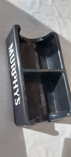 Murphys beer mat holder ,used condition ,see pictures for condition, hard to come by ,,buyer collects or pays postage thank you, A little crack one side but overall nice condition,