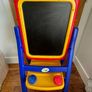 Crayola Easel Qwikflip Chalkboard and Magnetic Whiteboard Image 2