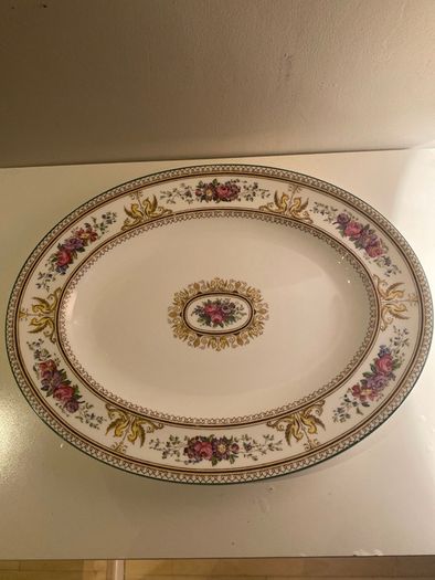 WEDGWOOD Columbia 13.75 inch platter