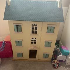 dollshouse