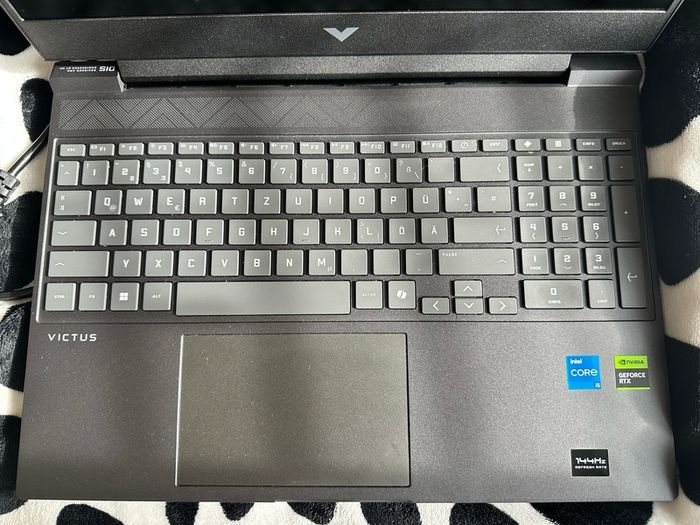 HP Victus Gaming Laptop  i5 (13th Gen) / RTX 3050 / 16G