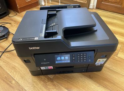 Multifuncional color A3/A4 printer Brother LC3217