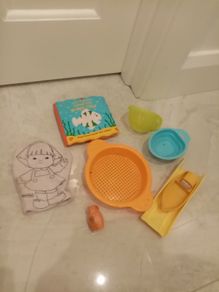 Bath toys